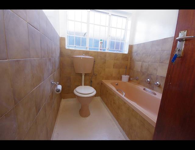 200M² INVESTMENT FOR SALE IN SPRINGS CENTRAL